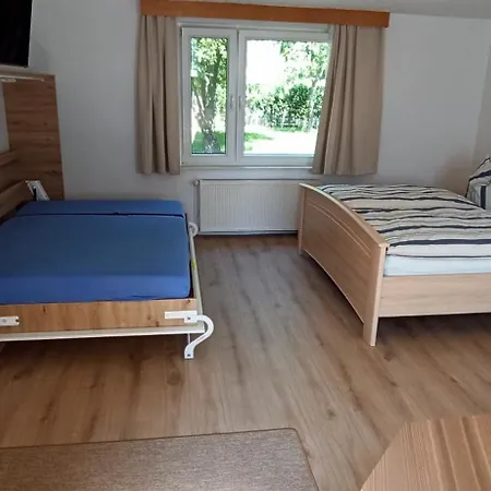 Ferienhaeuschen Kastaniennallee Im Herzen Von Ruegen