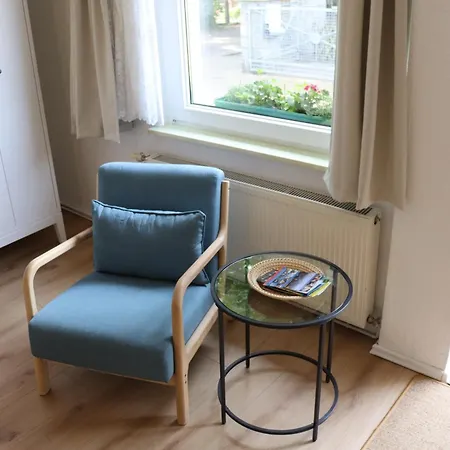 Ferienhaeuschen Kastaniennallee Im Herzen Von Ruegen